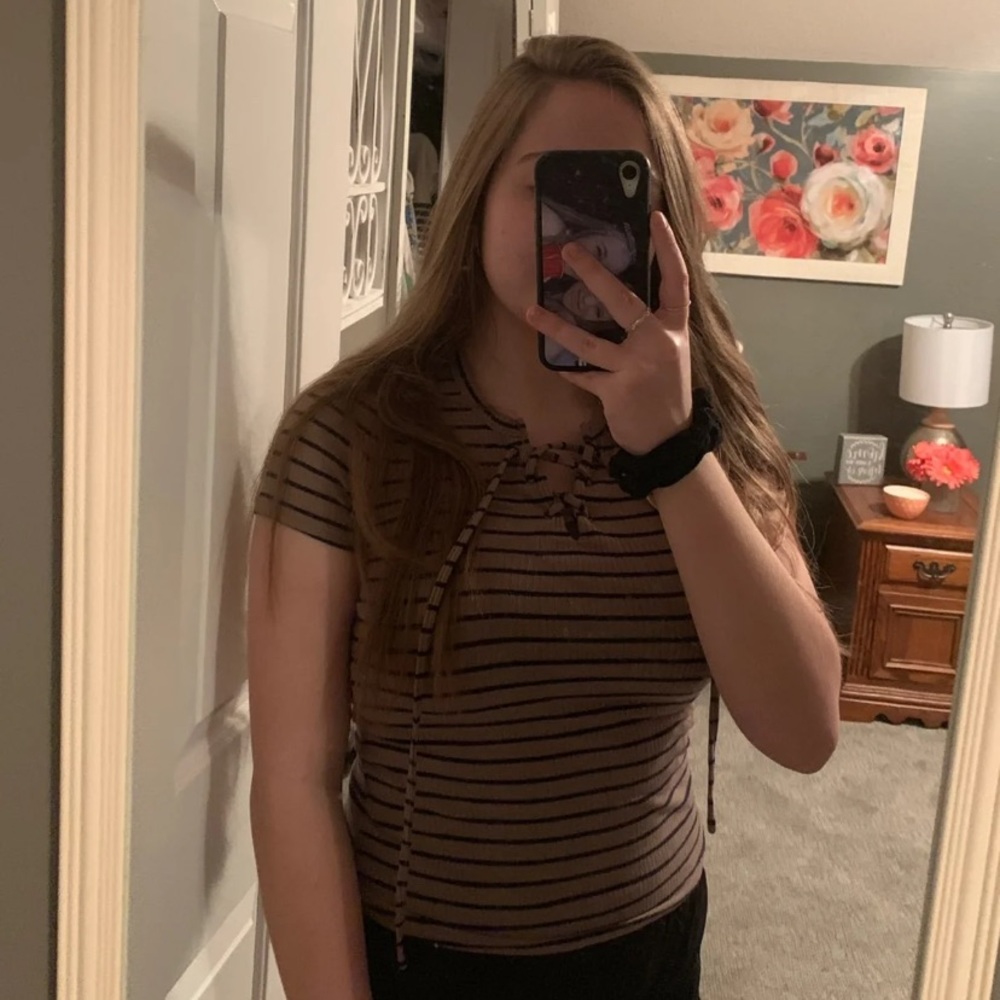 short sleeve shirt